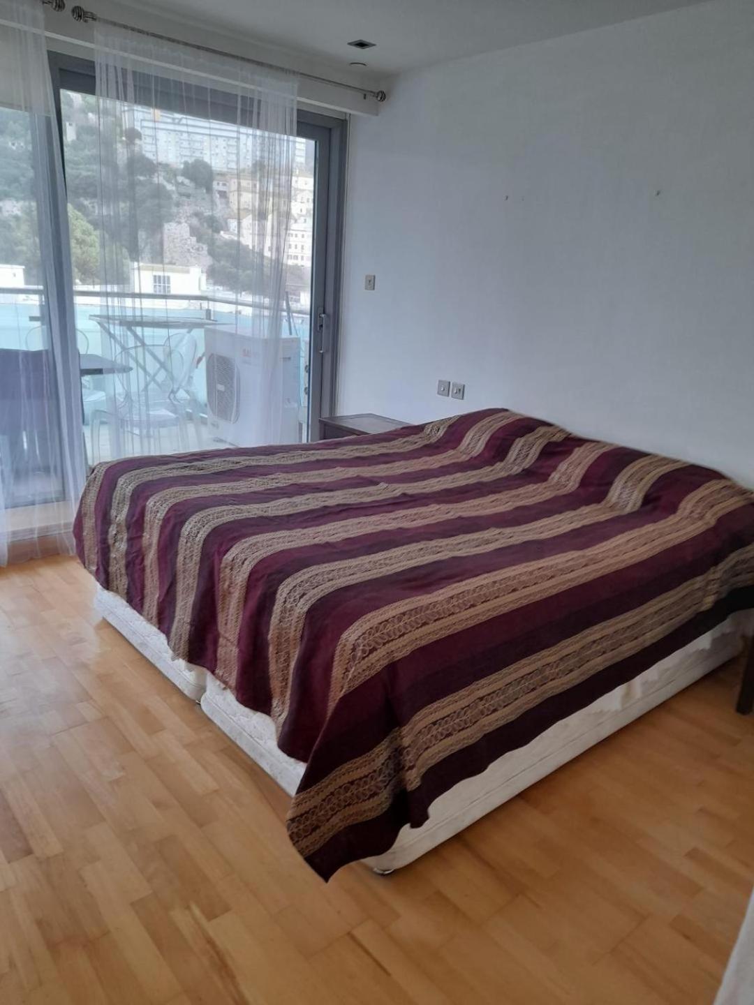 Three Bedroom Flat At Ocean Village Gibraltar Zewnętrze zdjęcie